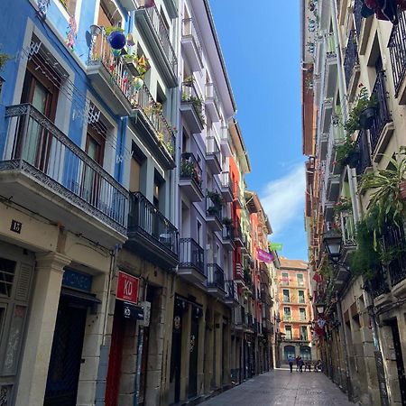 Apartamento Deluxe Casco Viejo Bilbao Esterno foto